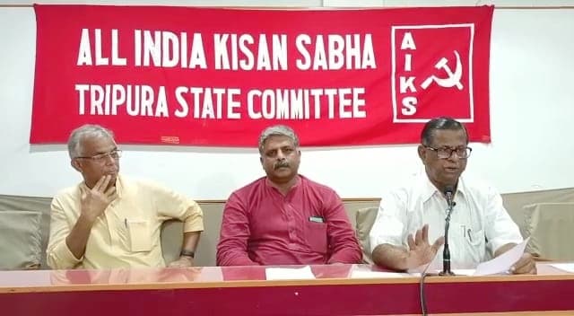 সন্ত্রাসের খতিয়ান দিল কৃষক সভা