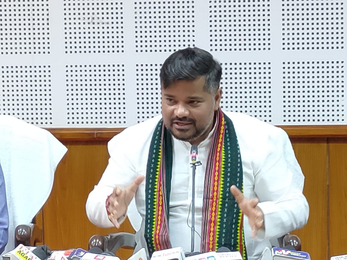 কালোবাজারি মজুদদারদের হুশিয়ারি দিলেন: সুশান্ত